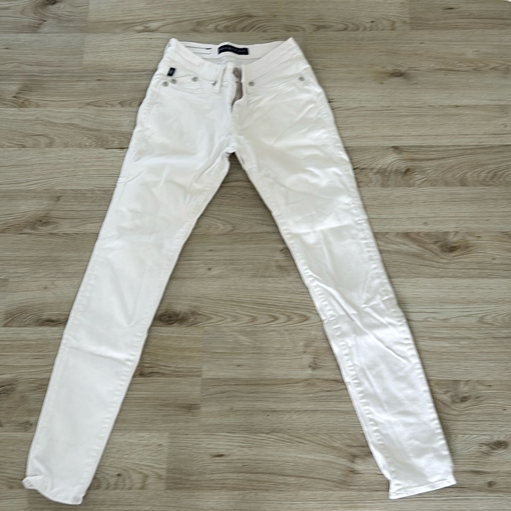 White Pants Jeans style